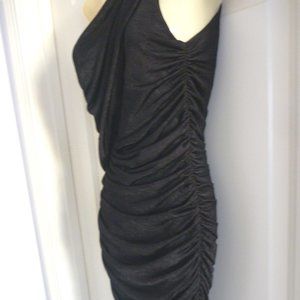 DECAPOLIS One Shoulder Small Black Dress